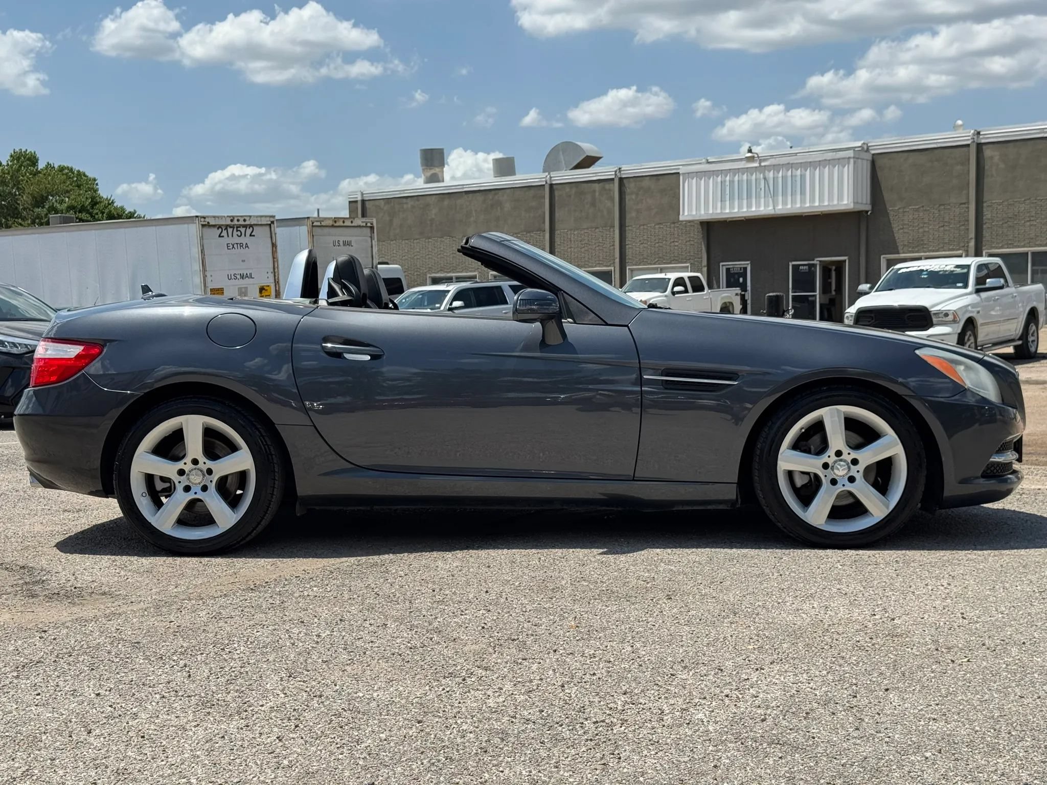 Used 2015 Mercedes-Benz SLK 250 image 15