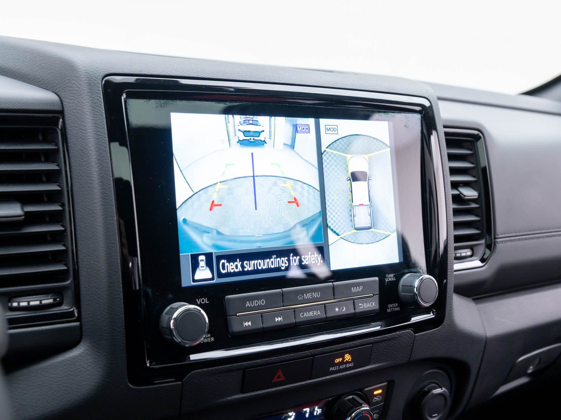 Used 2022 Nissan Frontier PRO-4X w/ Pro-4X Premium Package image 25