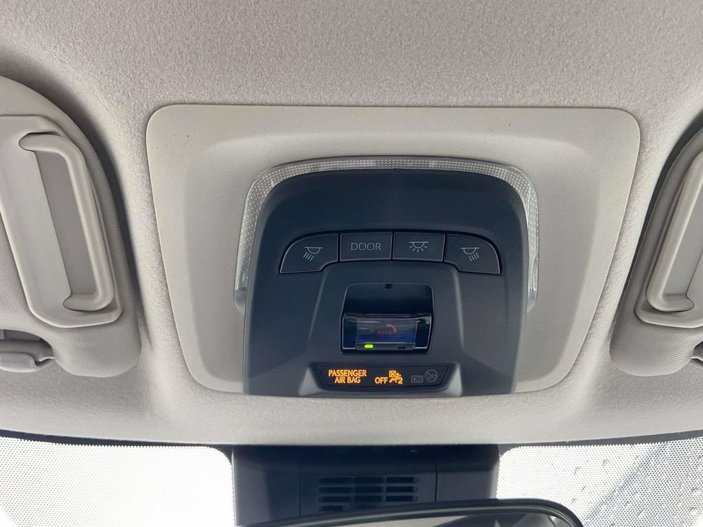 Used 2025 Toyota Corolla LE FWD image 19