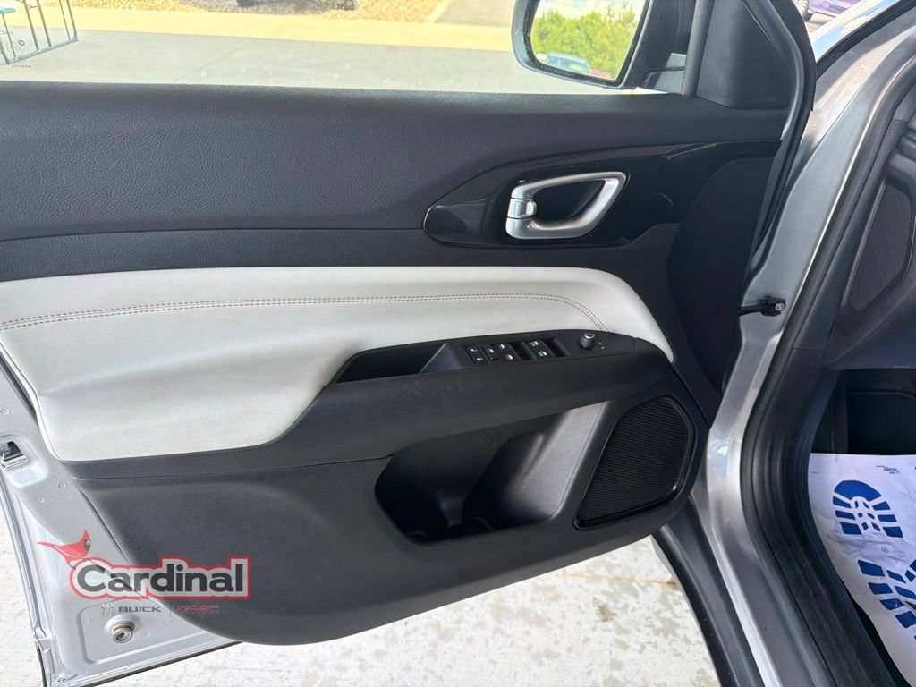 Used 2023 Jeep Compass Limited AWD/4WD image 17