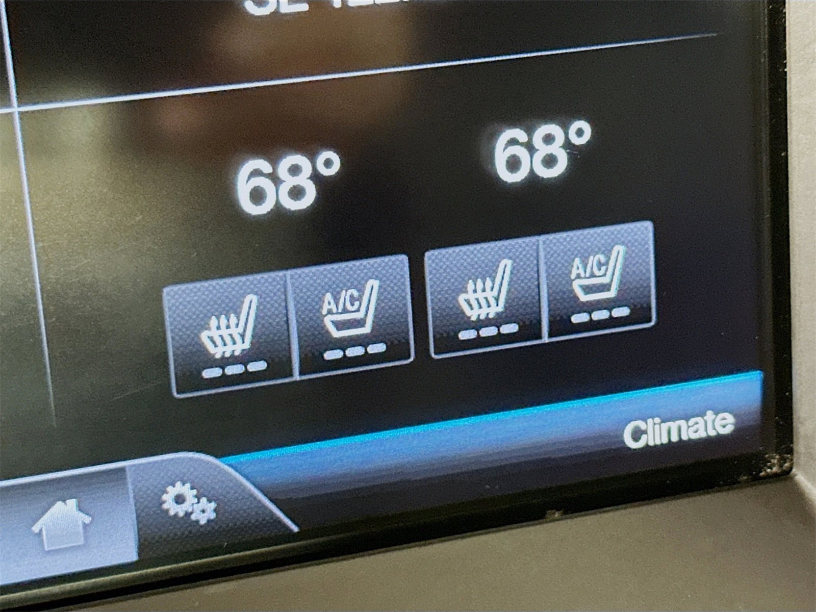 Used 2014 Ford F150 Lariat w/ Equipment Group 502A Luxury image 21