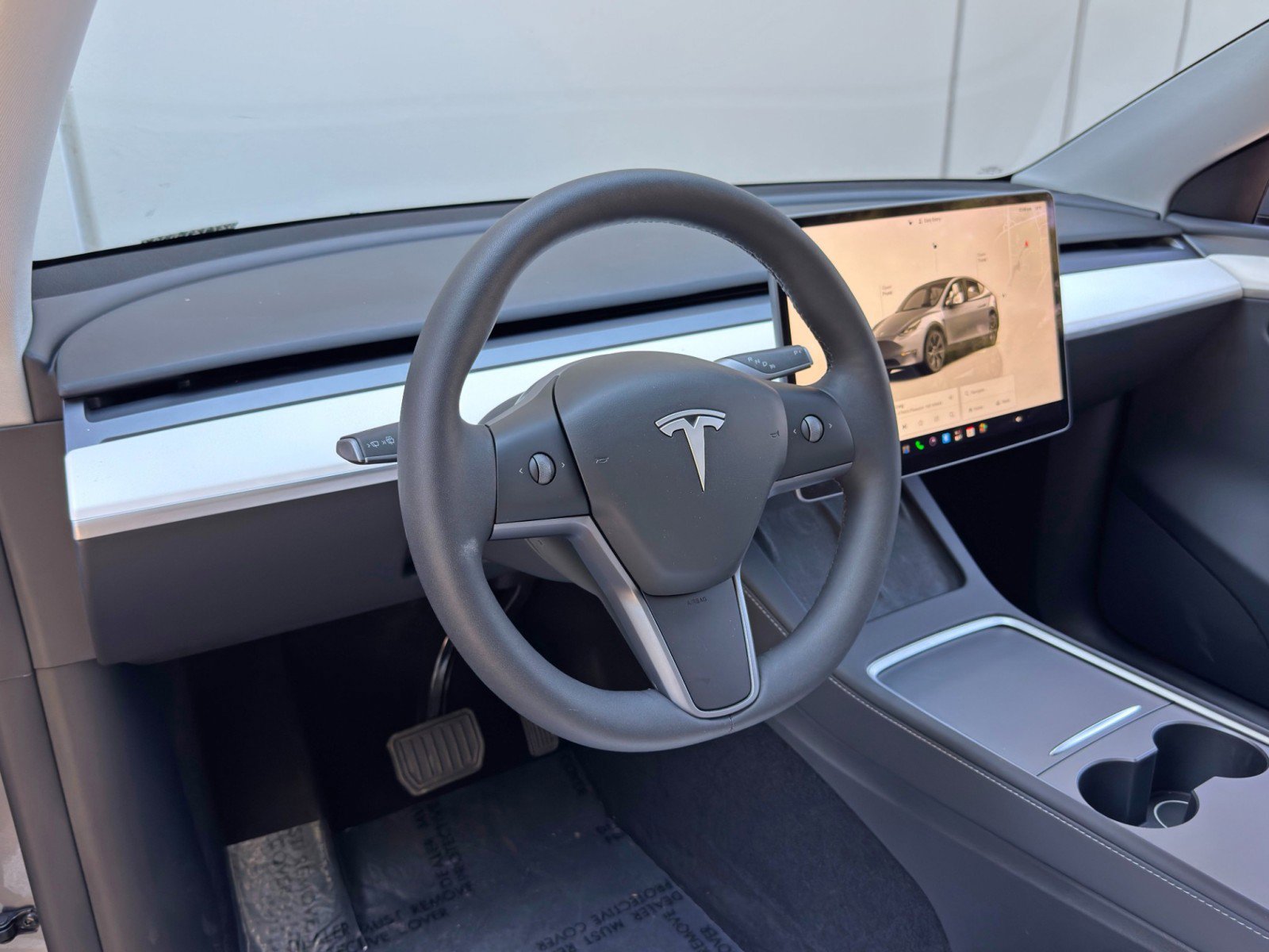 Used 2024 Tesla Model Y Long Range RWD image 14