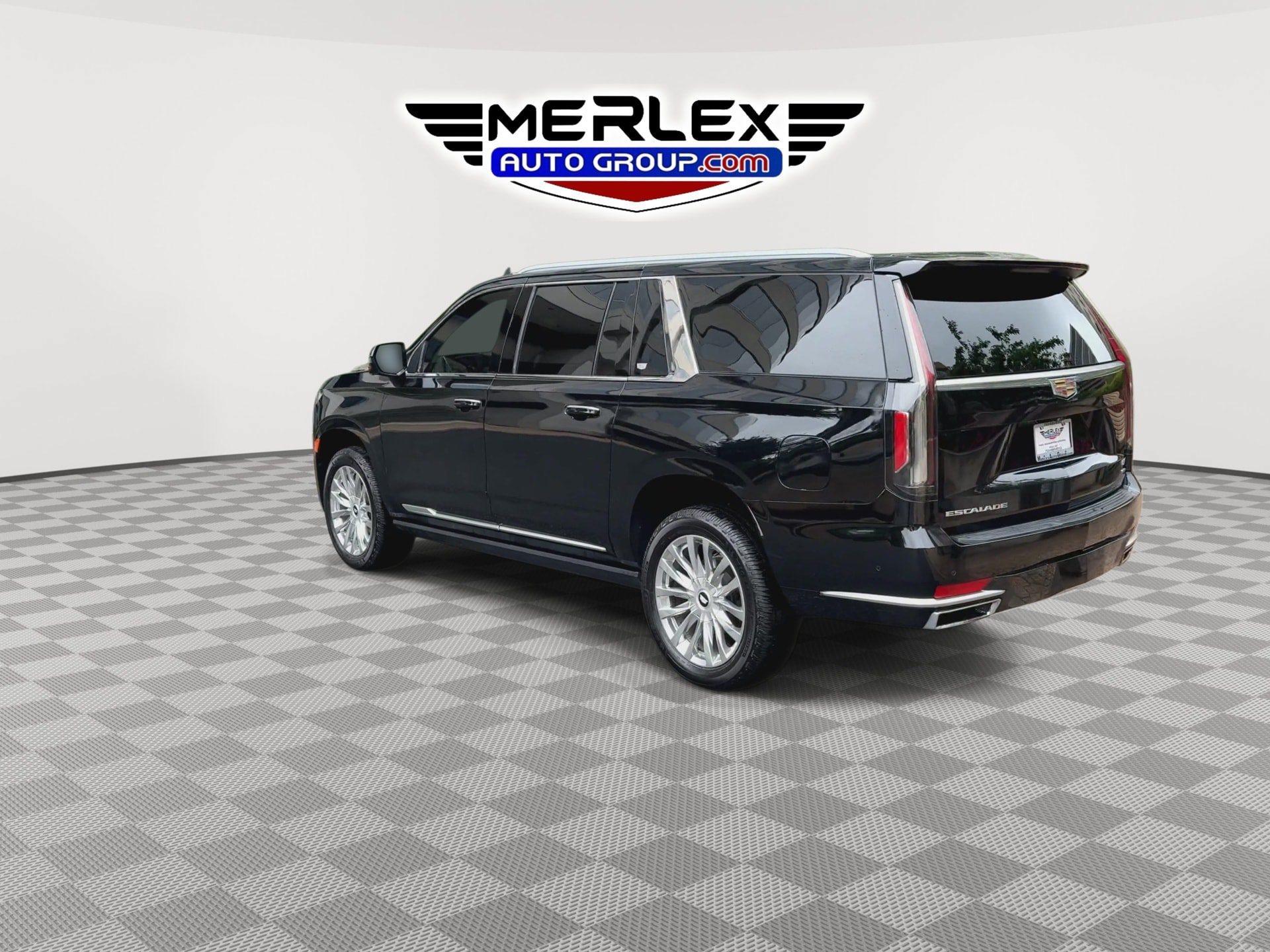 Used 2021 Cadillac Escalade ESV Premium Luxury w/ Driver Assist Tech Package AWD/4WD image 6