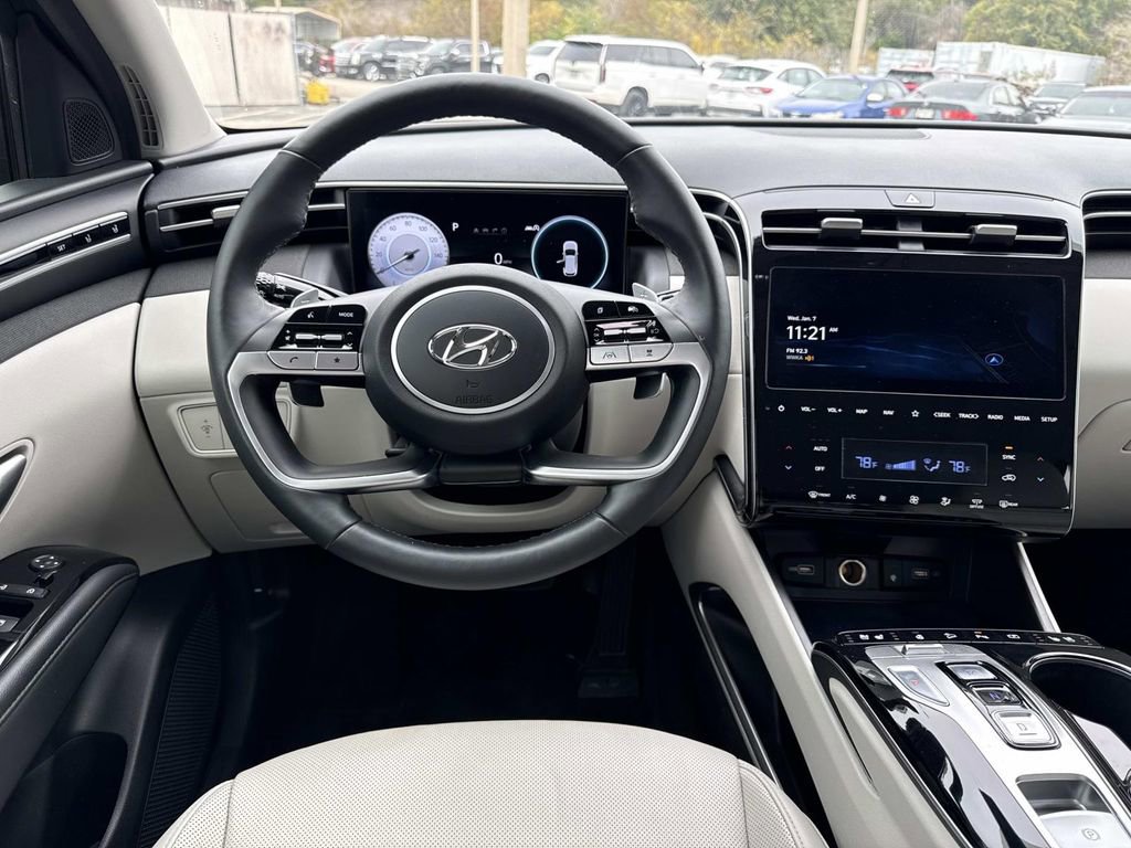 Used 2023 Hyundai Tucson Limited image 17
