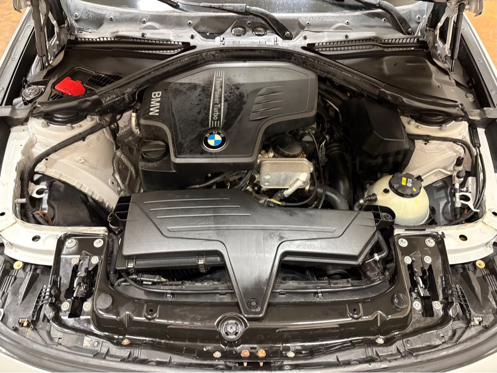 Used 2016 BMW 328i Gran Turismo xDrive AWD/4WD image 38