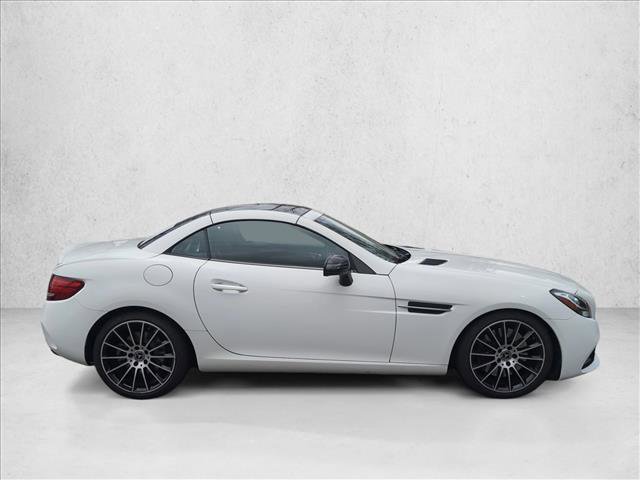 Used 2019 Mercedes-Benz SLC 300 image 4