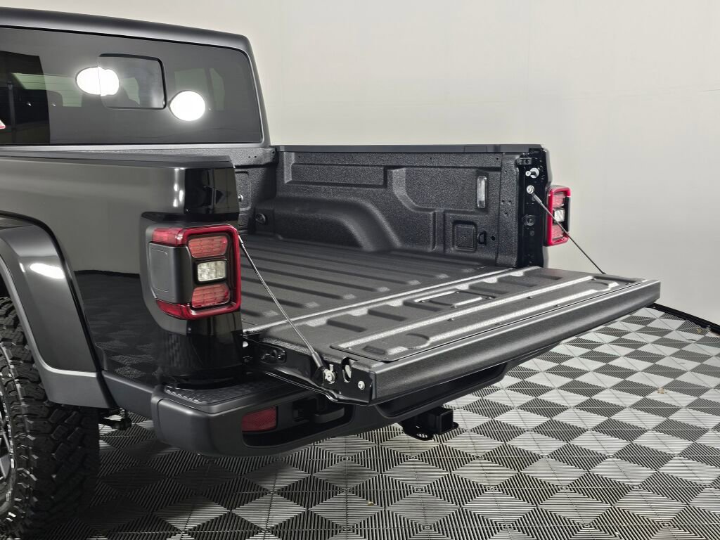 New 2026 Jeep Gladiator Mojave AWD/4WD image 15