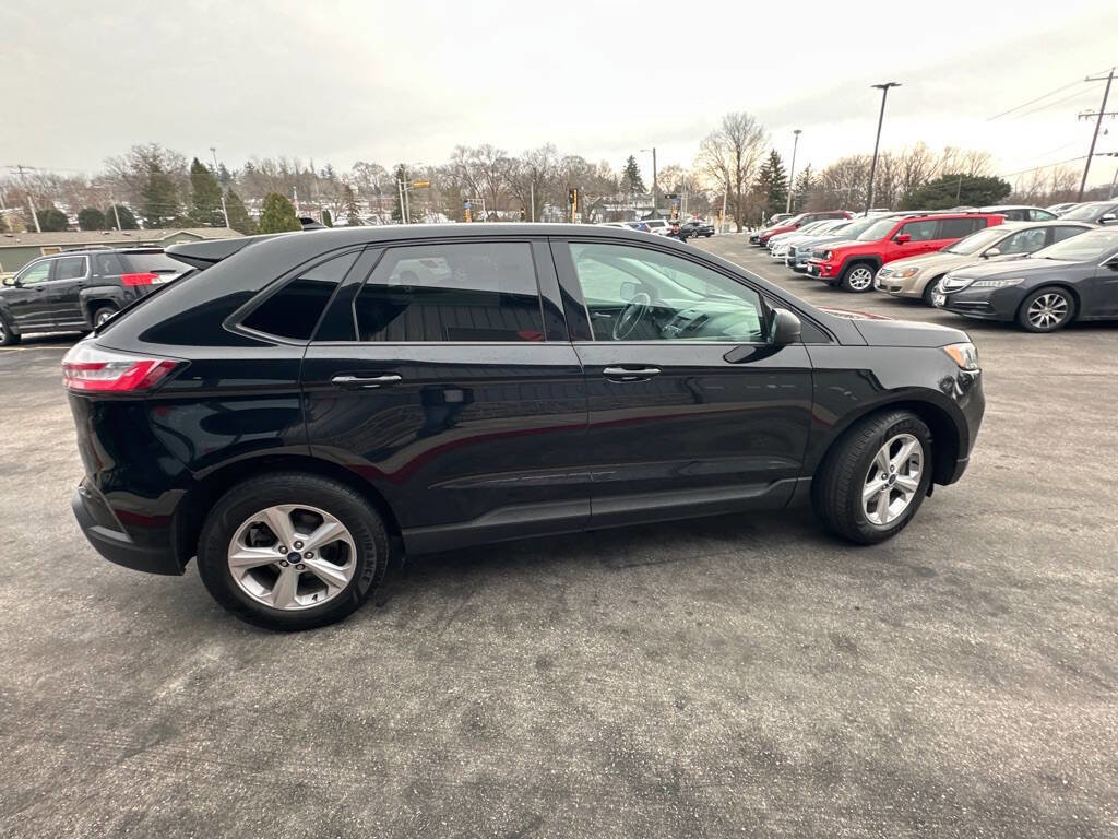 Used 2019 Ford Edge SE image 6