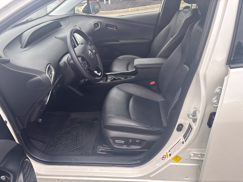 Used 2020 Toyota Prius Prime XLE FWD image 11