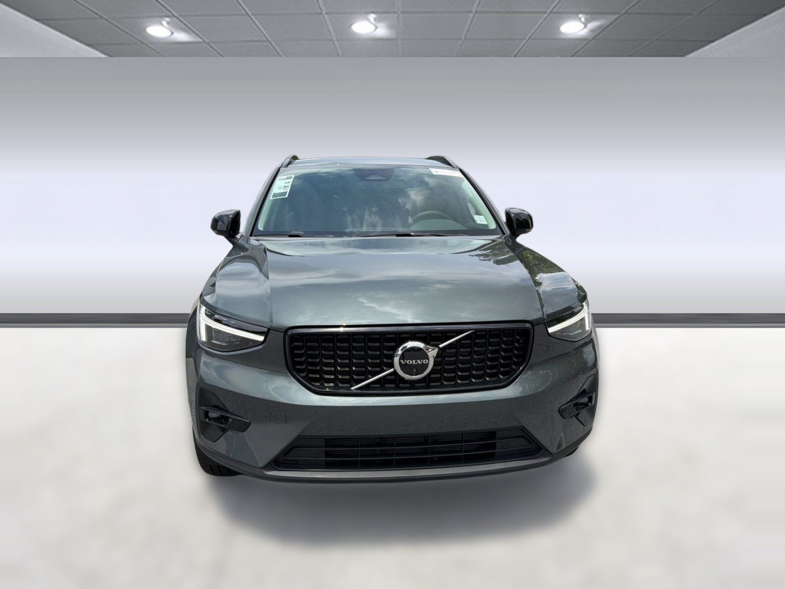 New 2026 Volvo XC40 B5 Plus w/ Climate Package AWD/4WD image 6