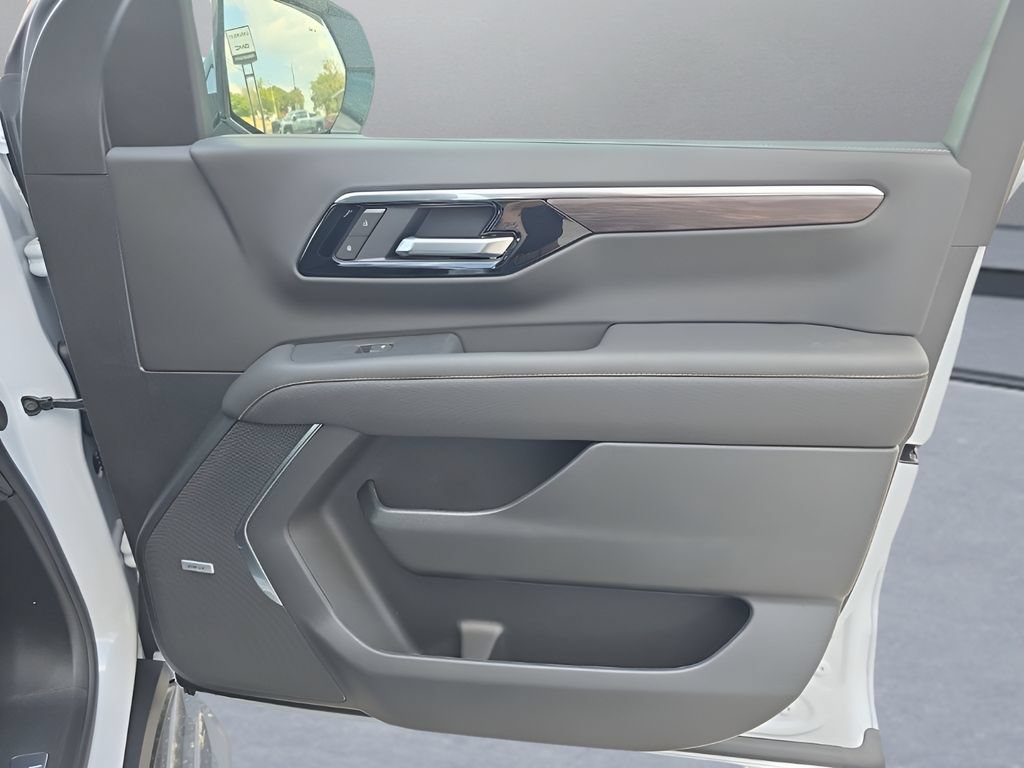 New 2026 Chevrolet Tahoe Premier w/ Sun And Tow Package AWD/4WD image 30