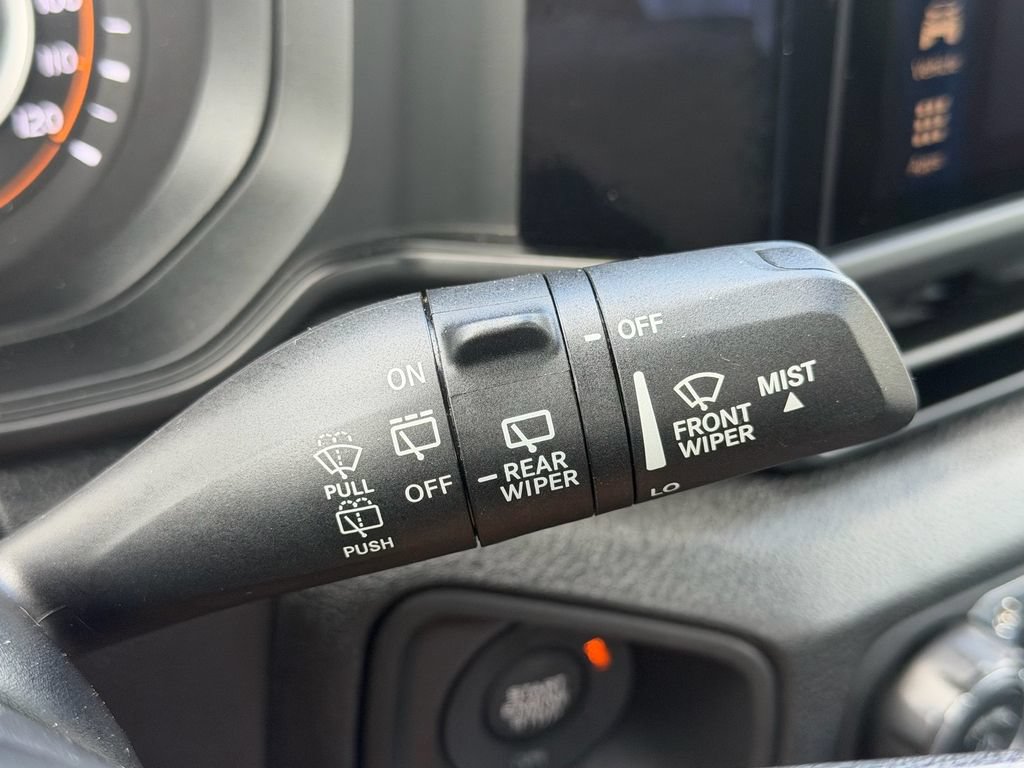 Used 2024 Jeep Wrangler Unlimited Sport AWD/4WD image 32