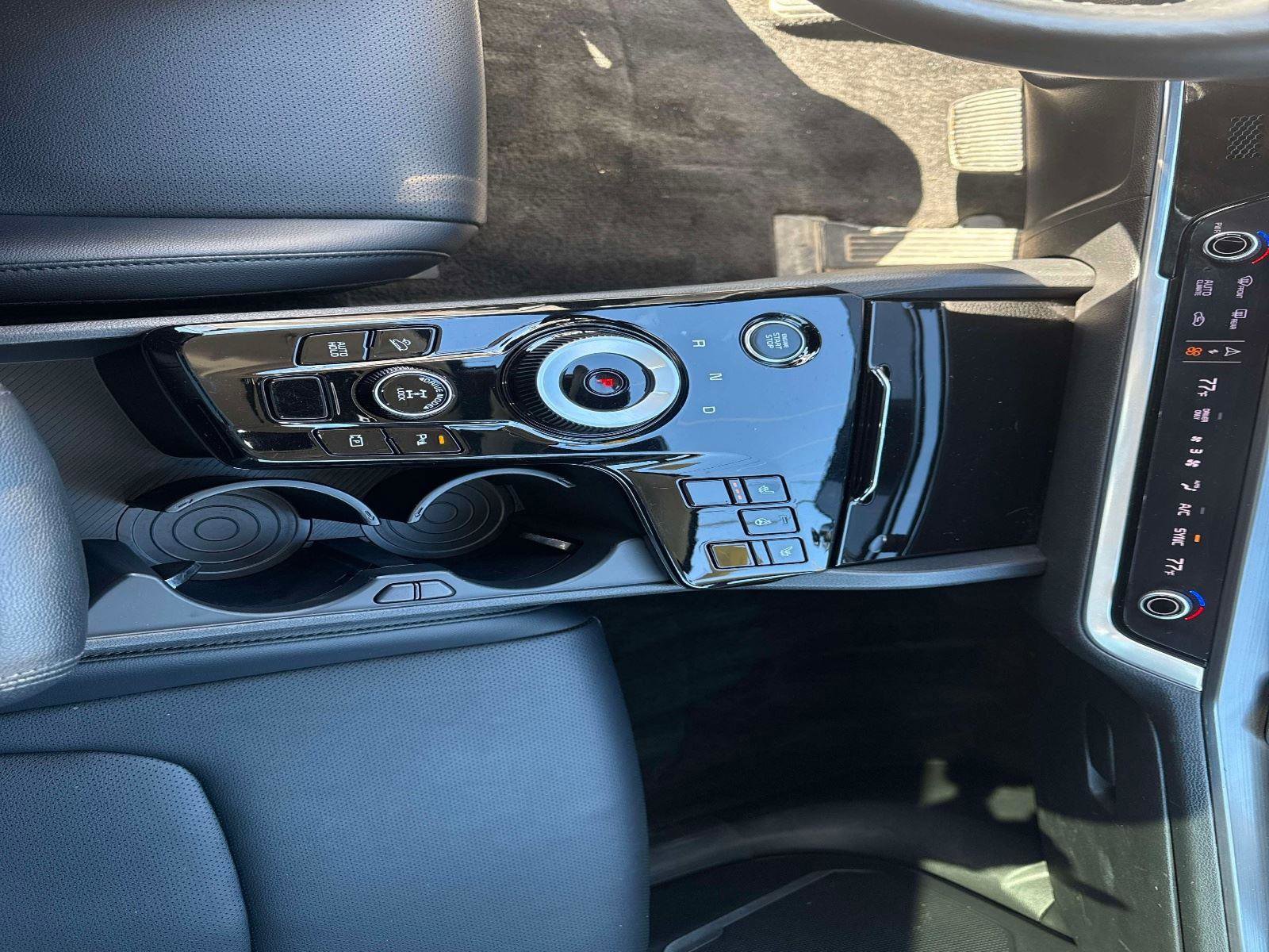 Used 2023 Kia Sportage EX w/ EX Premium Package image 24