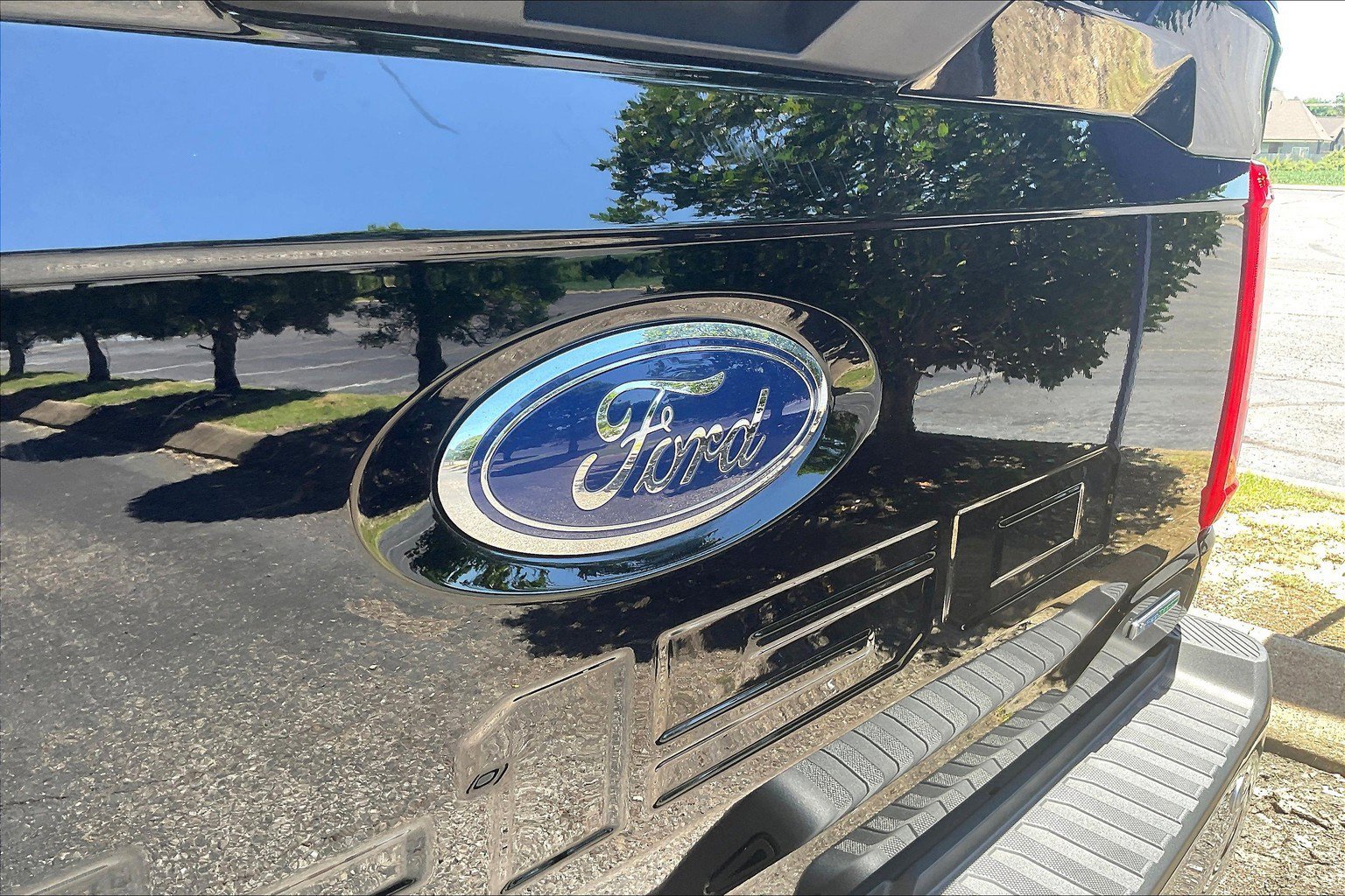 Used 2023 Ford F150 XLT image 28