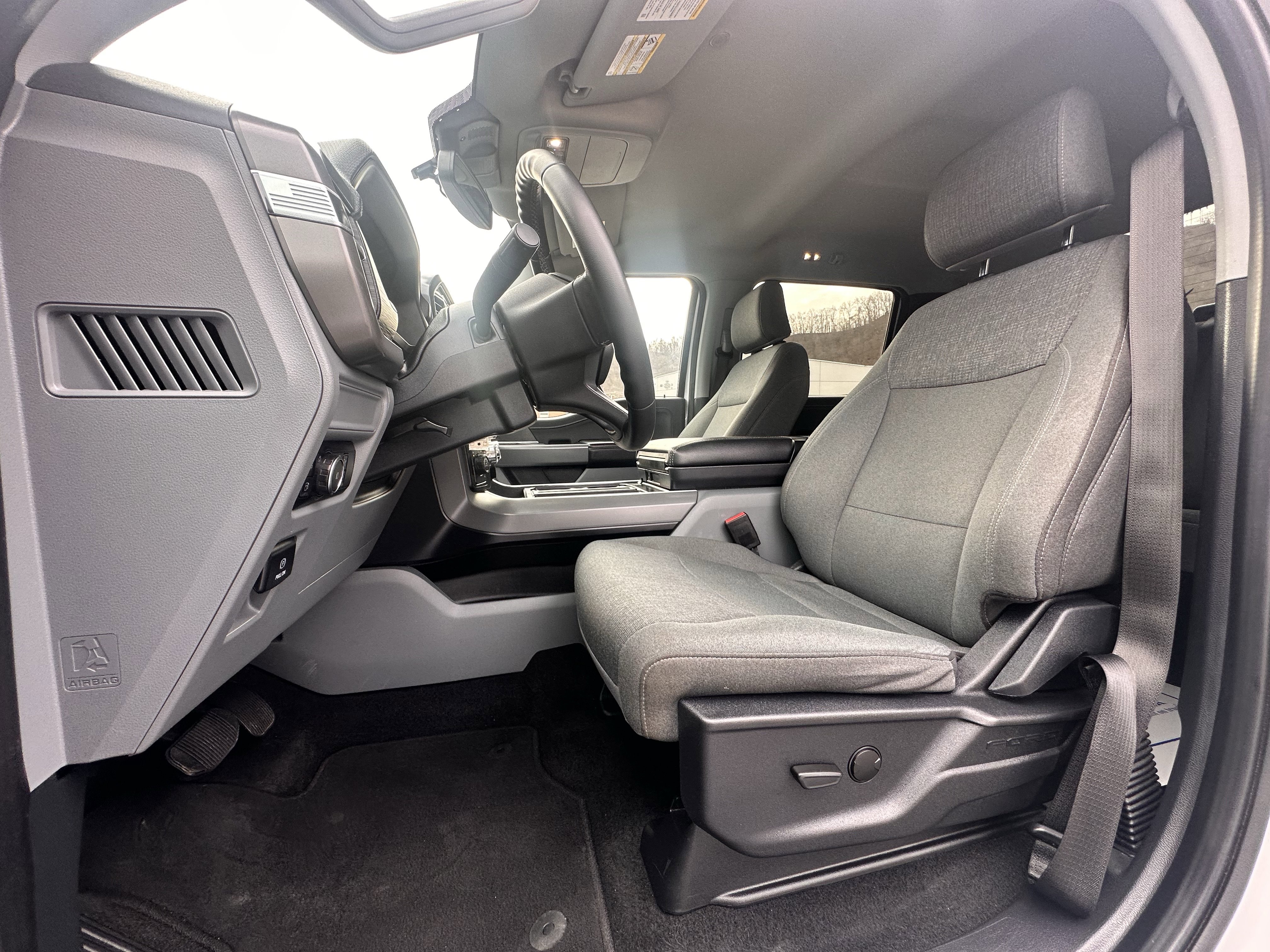 Used 2024 Ford F150 XLT w/ Mobile Office Package image 8