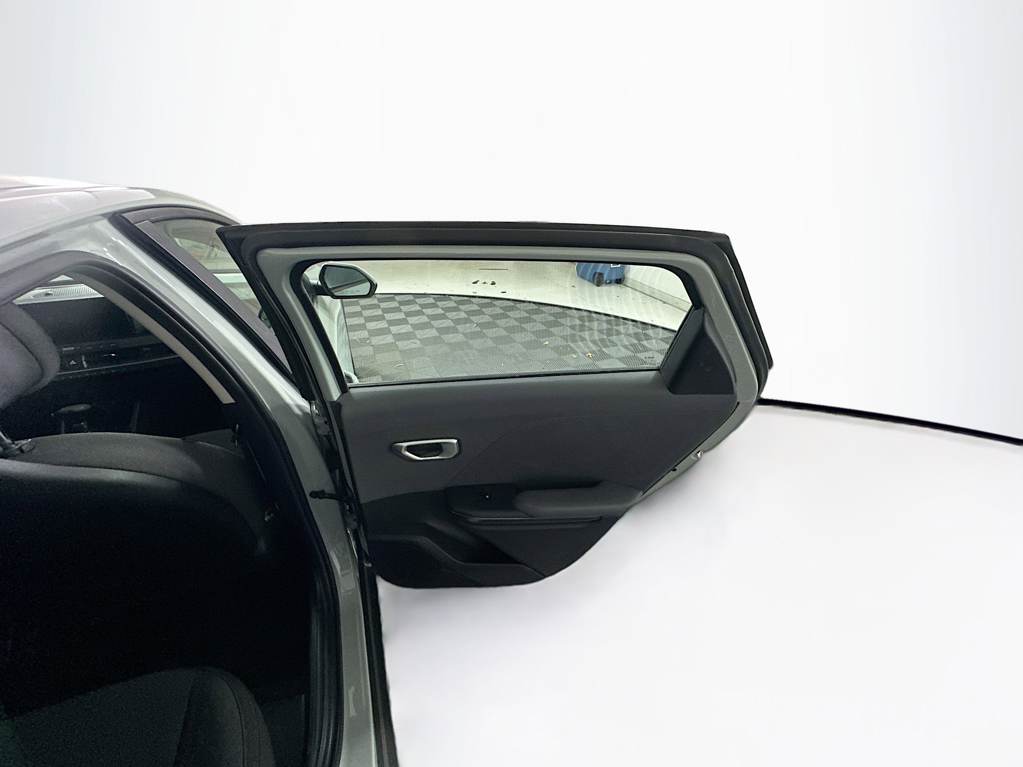 Used 2025 Kia K4 LXS image 29