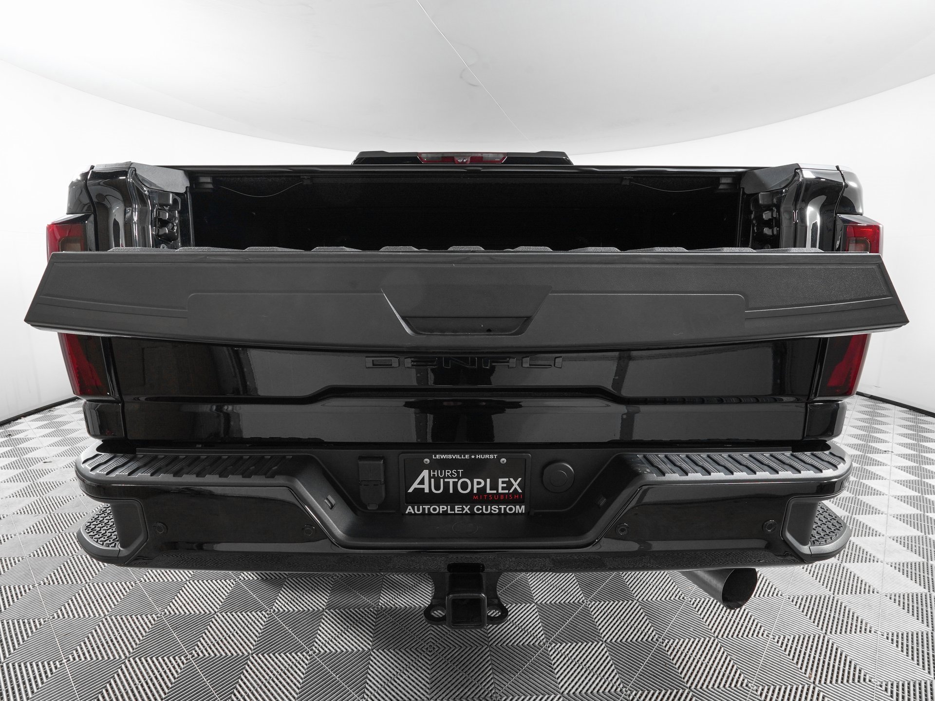 Used 2025 GMC Sierra 2500 Denali w/ Denali Reserve Package image 6