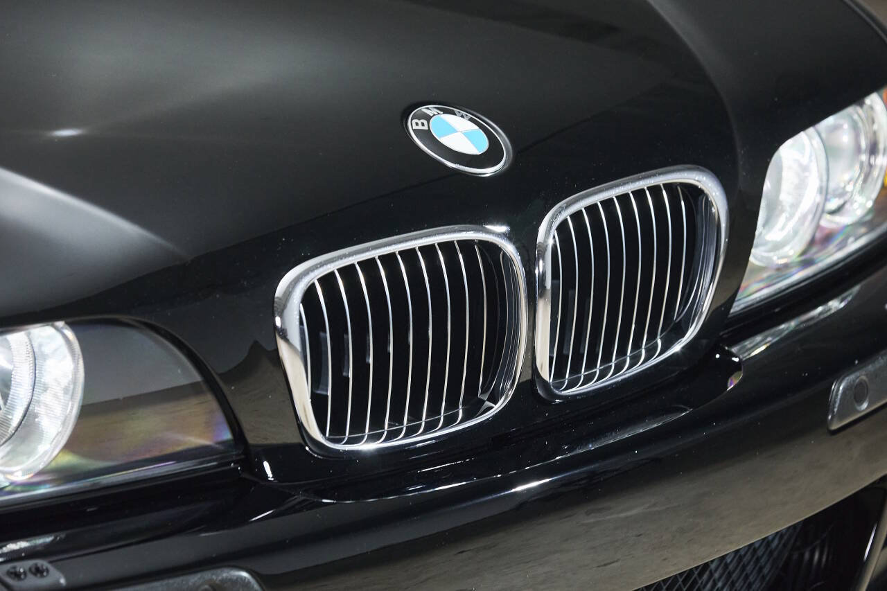 Used 2003 BMW M5 RWD image 36