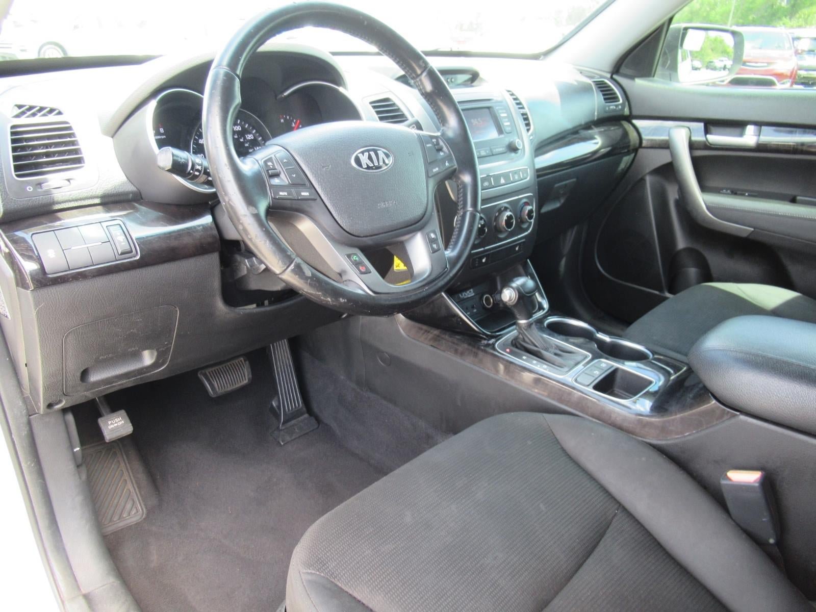 Used 2014 Kia Sorento LX AWD/4WD image 15