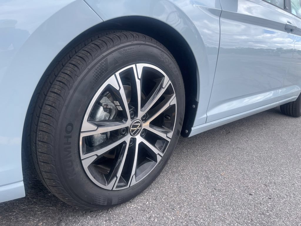 New 2026 Volkswagen Jetta Sport FWD image 9