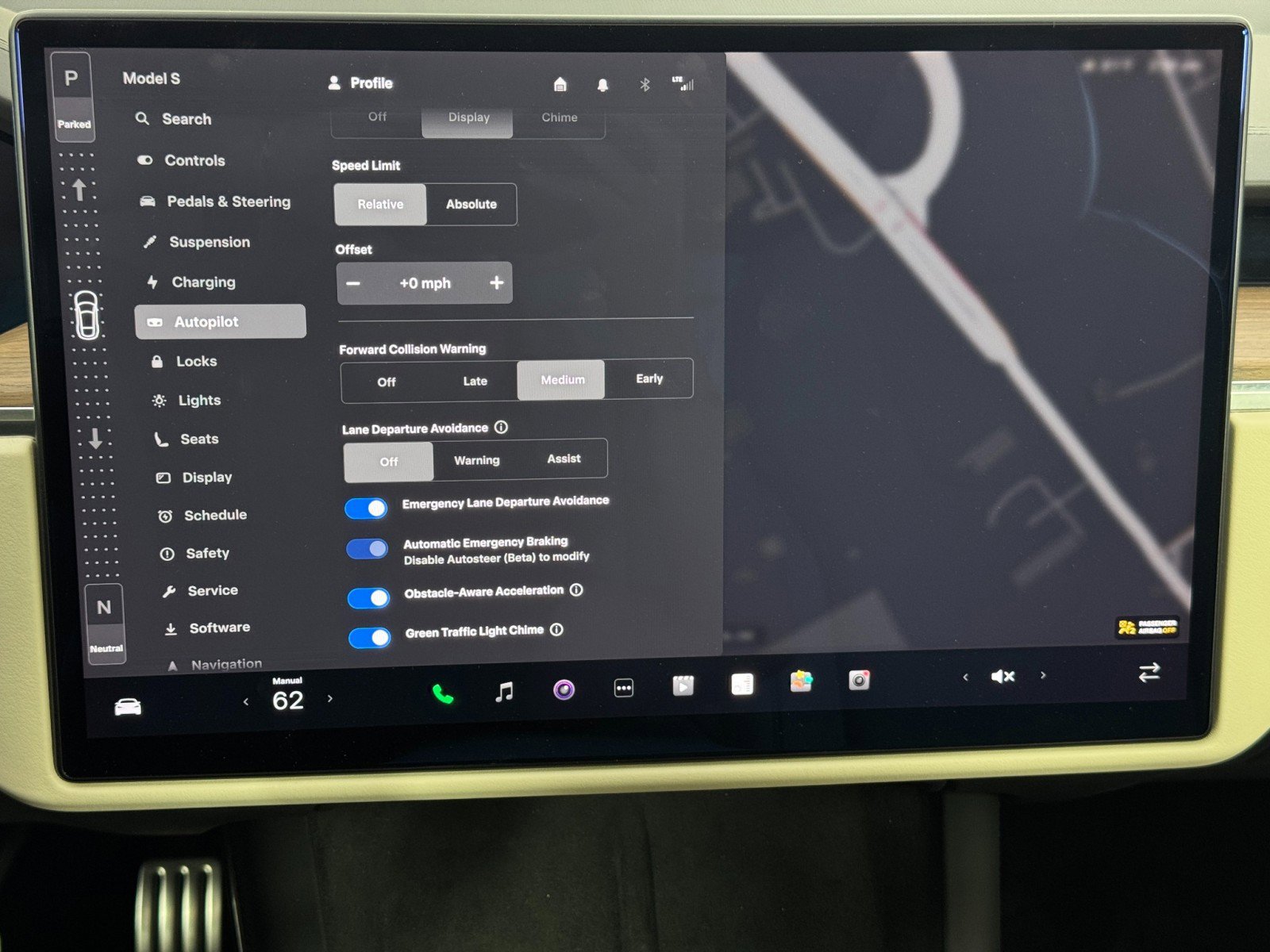 Used 2021 Tesla Model S Plaid image 28