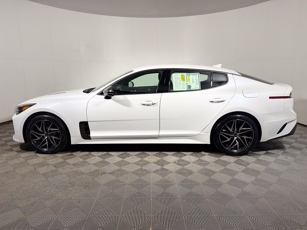 Used 2023 Kia Stinger GT-Line AWD/4WD image 3