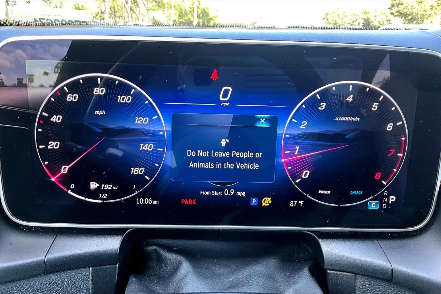 Used 2025 Mercedes-Benz GLC 300 4MATIC image 24