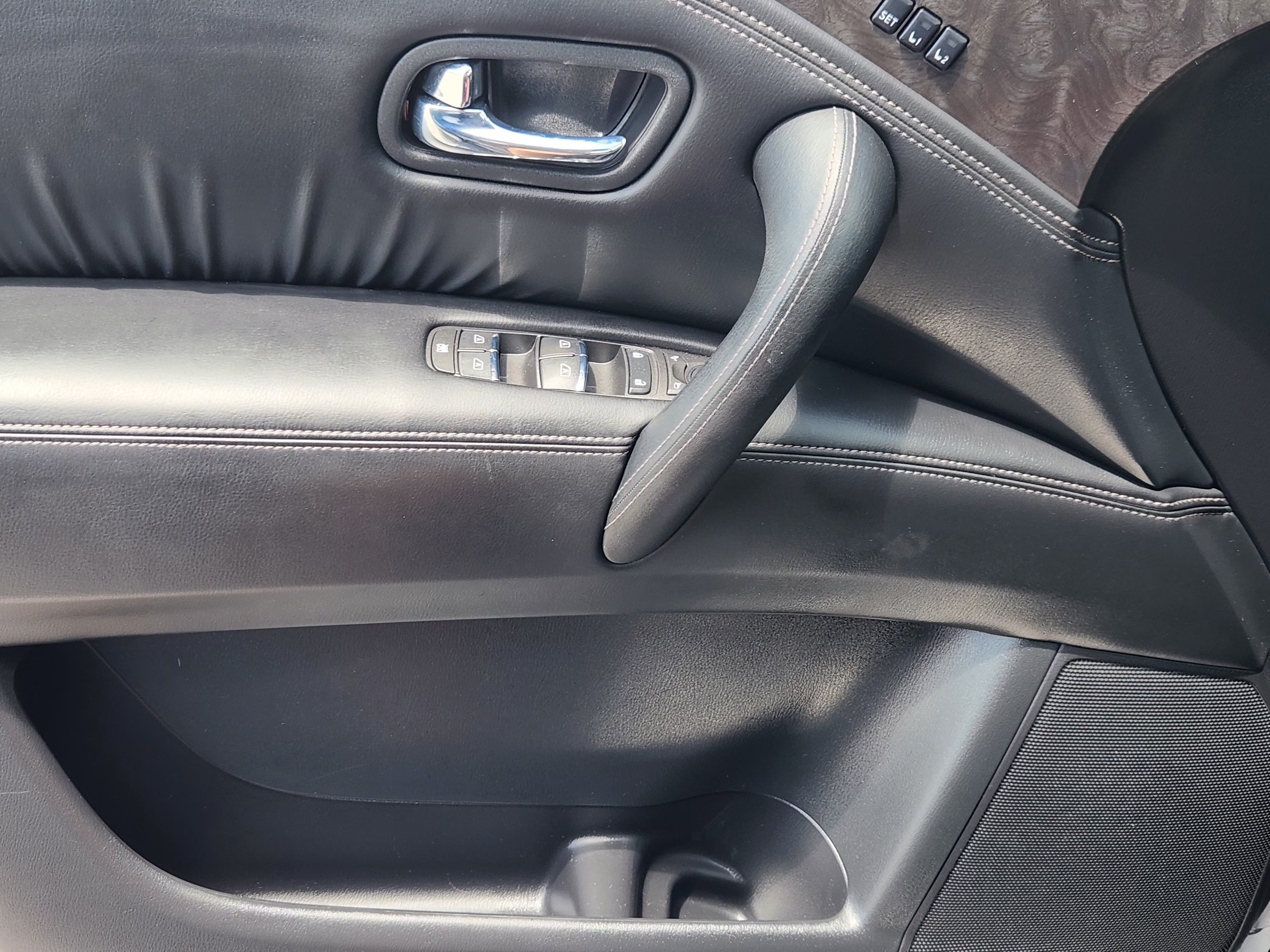 Used 2024 Nissan Armada Platinum w/ Captain's Chairs Package AWD/4WD image 23