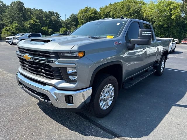 Used 2026 Chevrolet Silverado 2500 LT w/ All Star Edition AWD/4WD image 1