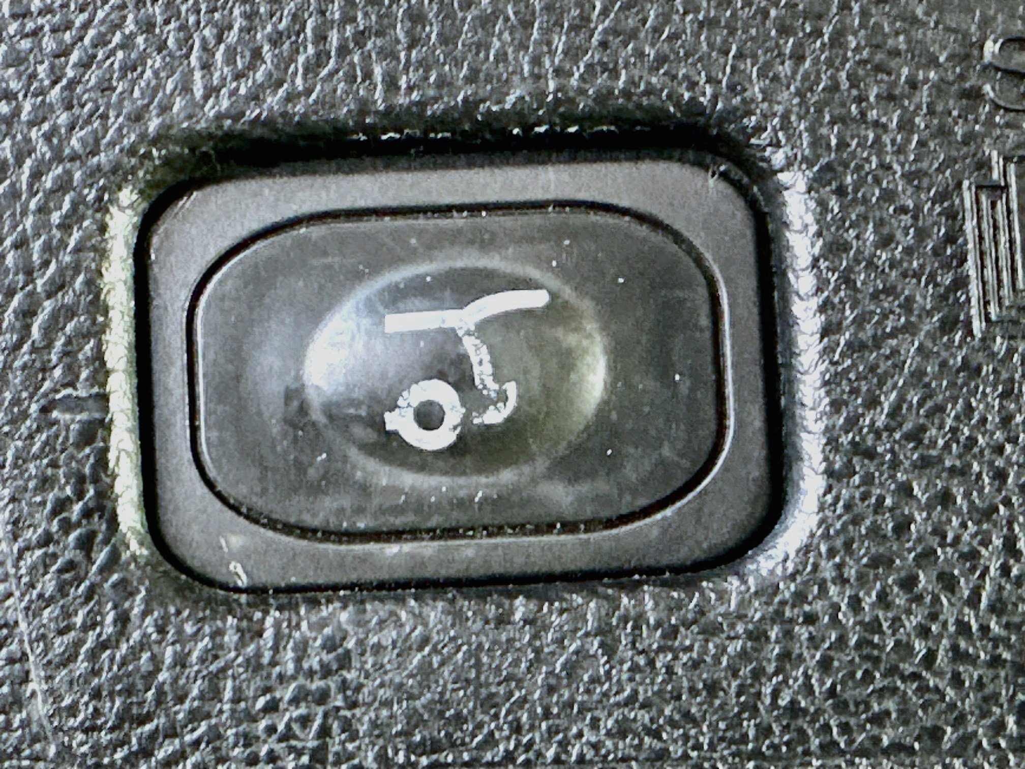 Used 2020 Ford Edge Titanium FWD image 28