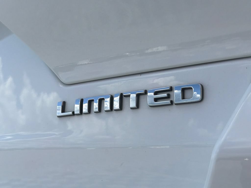 Used 2022 Jeep Grand Cherokee Limited RWD image 19
