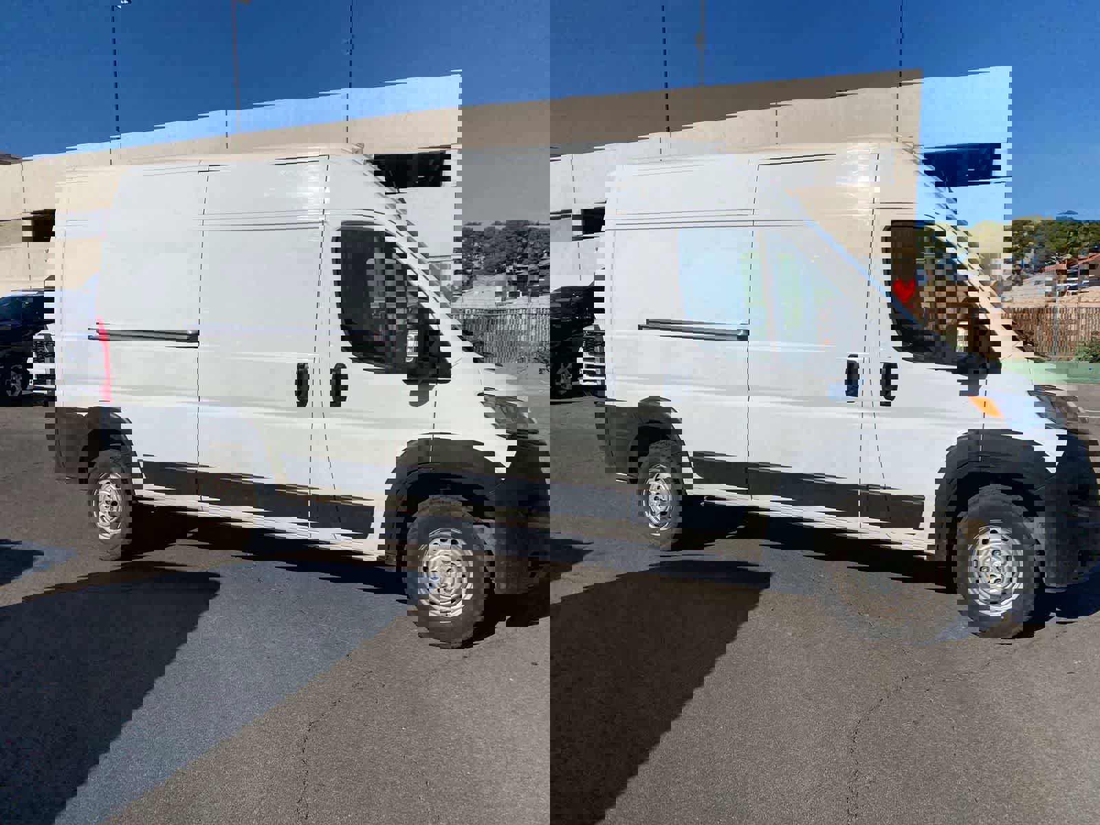 Used 2023 RAM ProMaster 2500 image 4