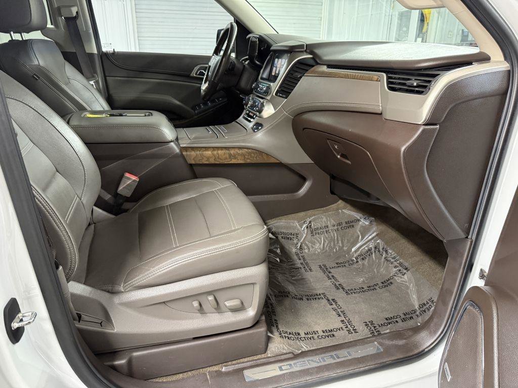 Used 2019 GMC Yukon XL Denali w/ Denali Ultimate Package image 44
