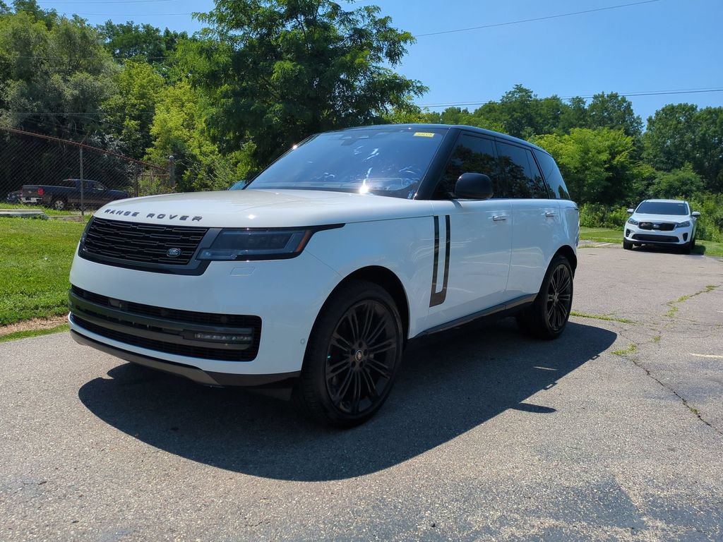 Used 2022 Land Rover Range Rover SE AWD/4WD image 1
