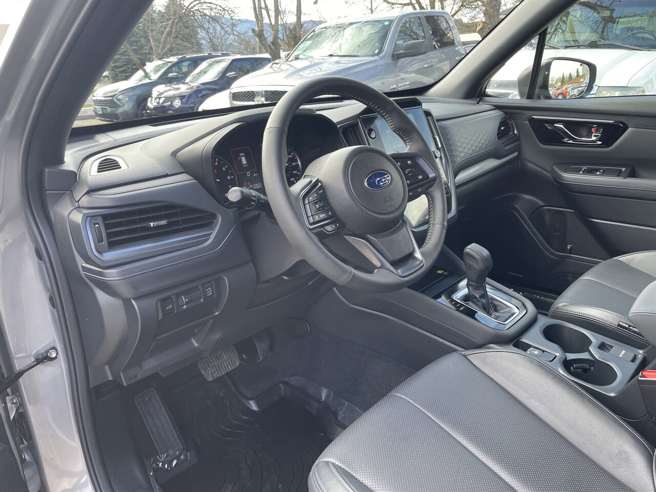 Used 2025 Subaru Forester Limited image 6
