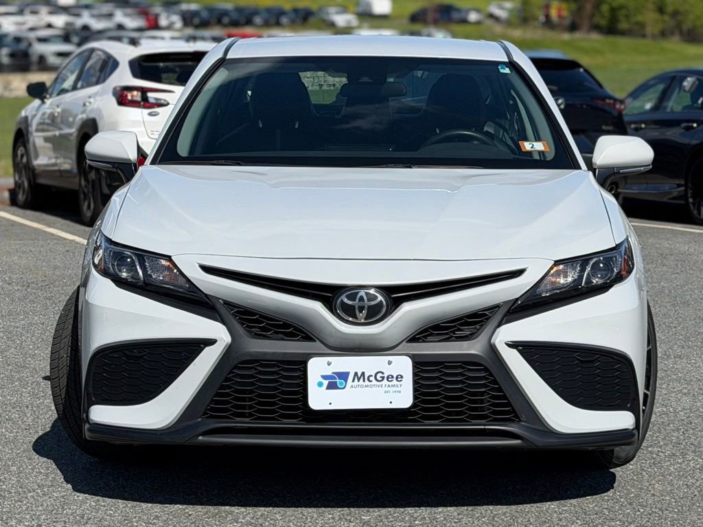 Used 2024 Toyota Camry SE w/ Cold Weather Package FWD image 2