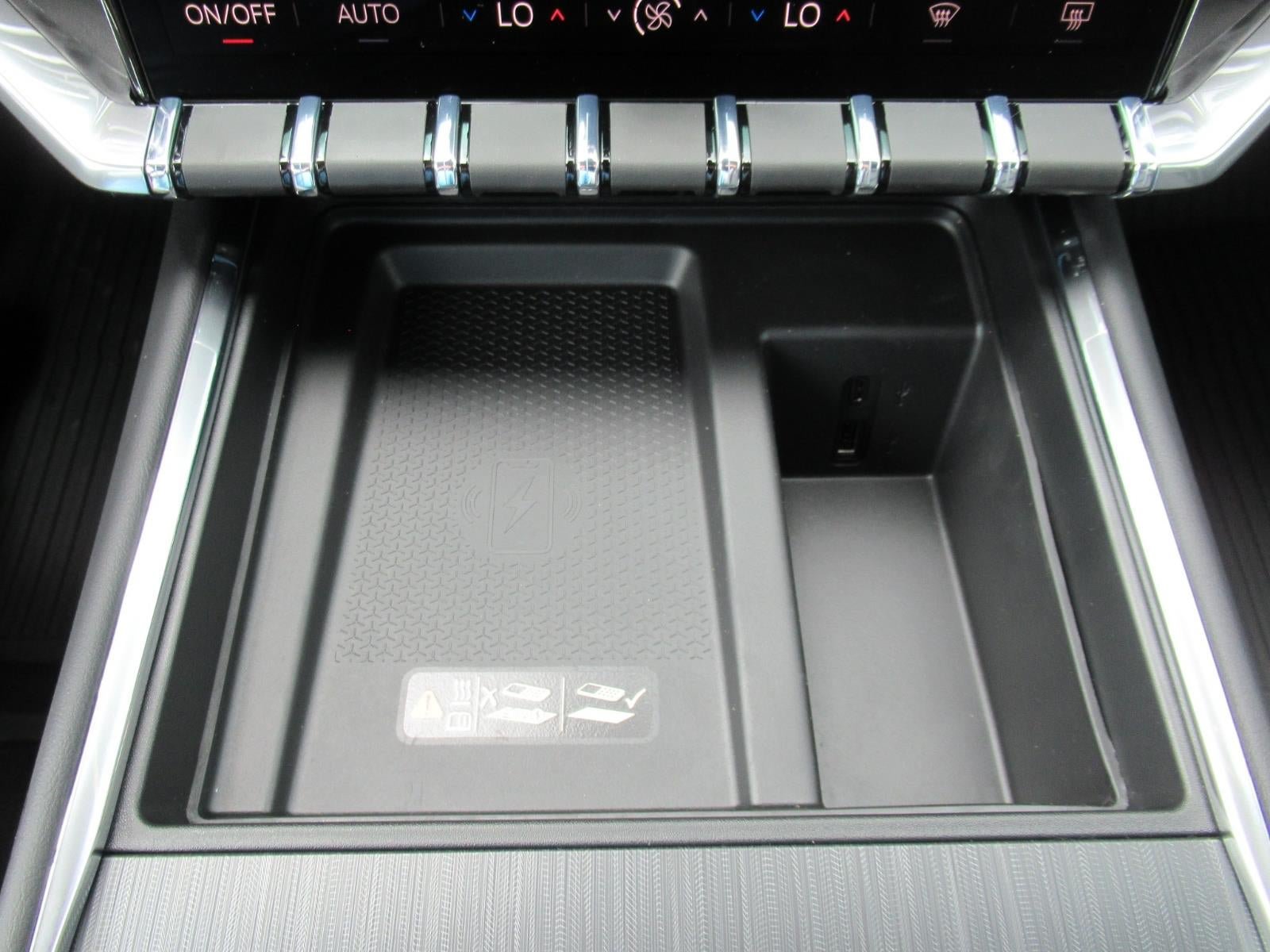 New 2027 GMC Acadia Elevation w/ Elevation Premium Package FWD image 30
