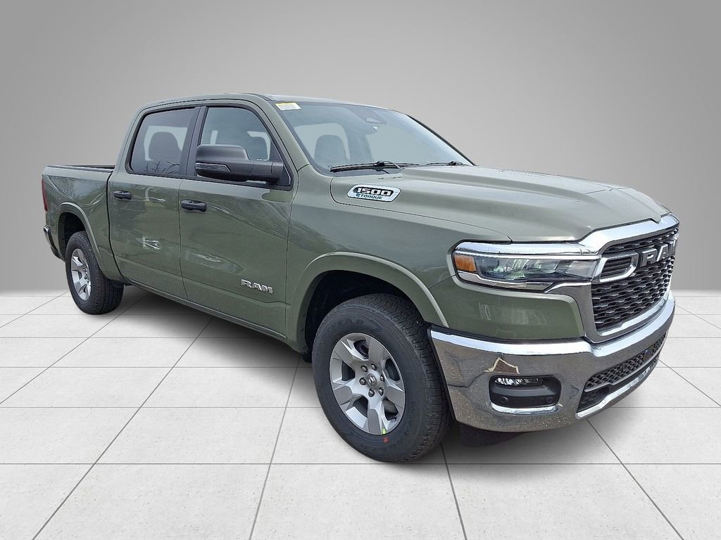 New 2026 RAM 1500 4x4 Crew Cab image 3