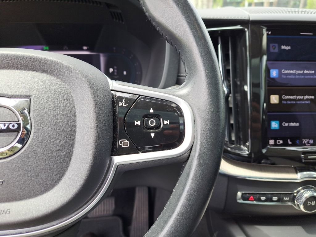 Used 2022 Volvo XC60 B6 Inscription w/ Protection Package Premier image 20