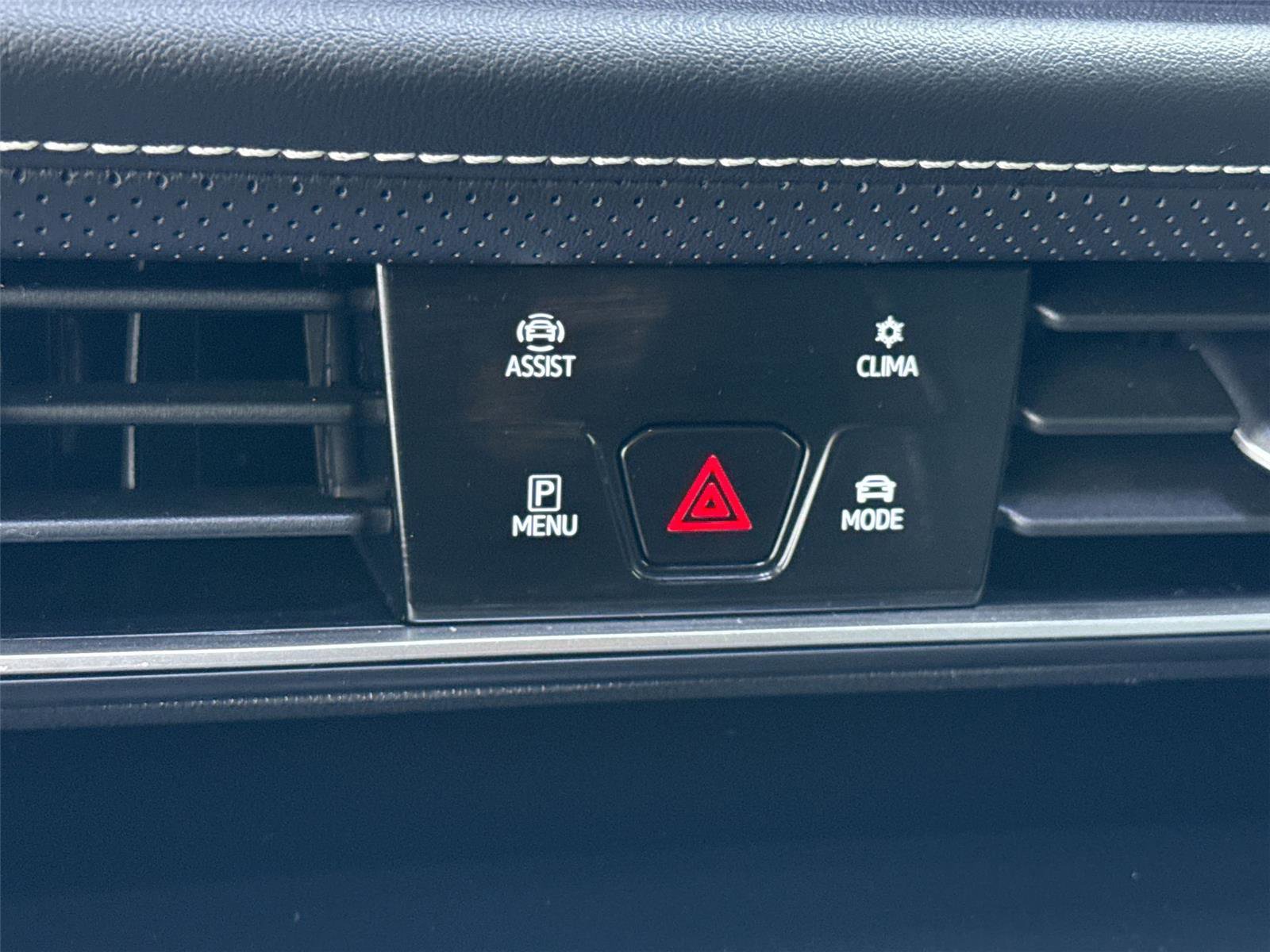 Used 2024 Volkswagen Atlas SEL Premium R-Line image 20