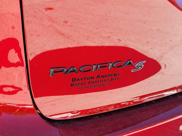 New 2026 Chrysler Pacifica Select w/ S Appearance Package FWD image 11