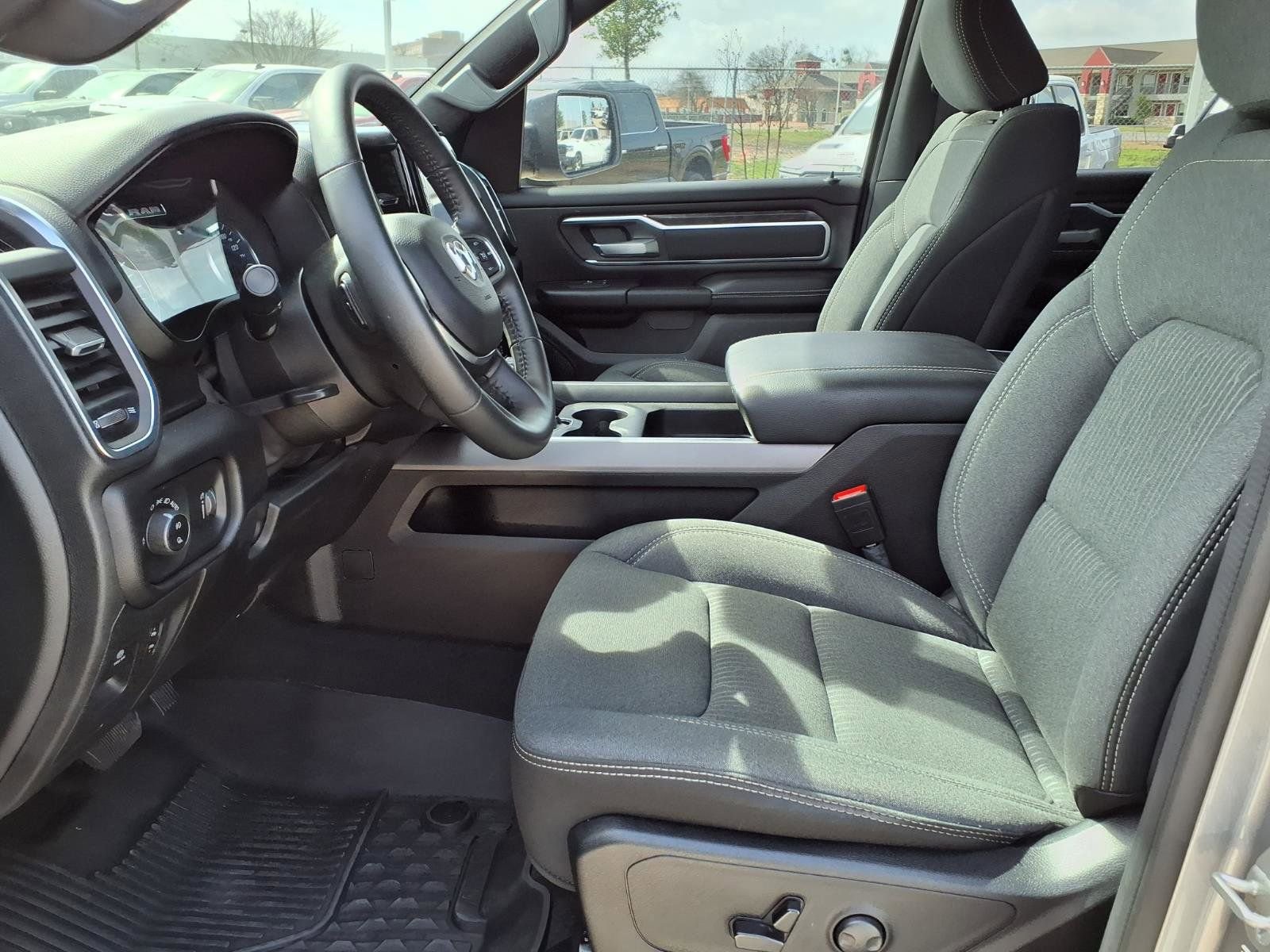 Used 2024 RAM 1500 Lone Star image 17