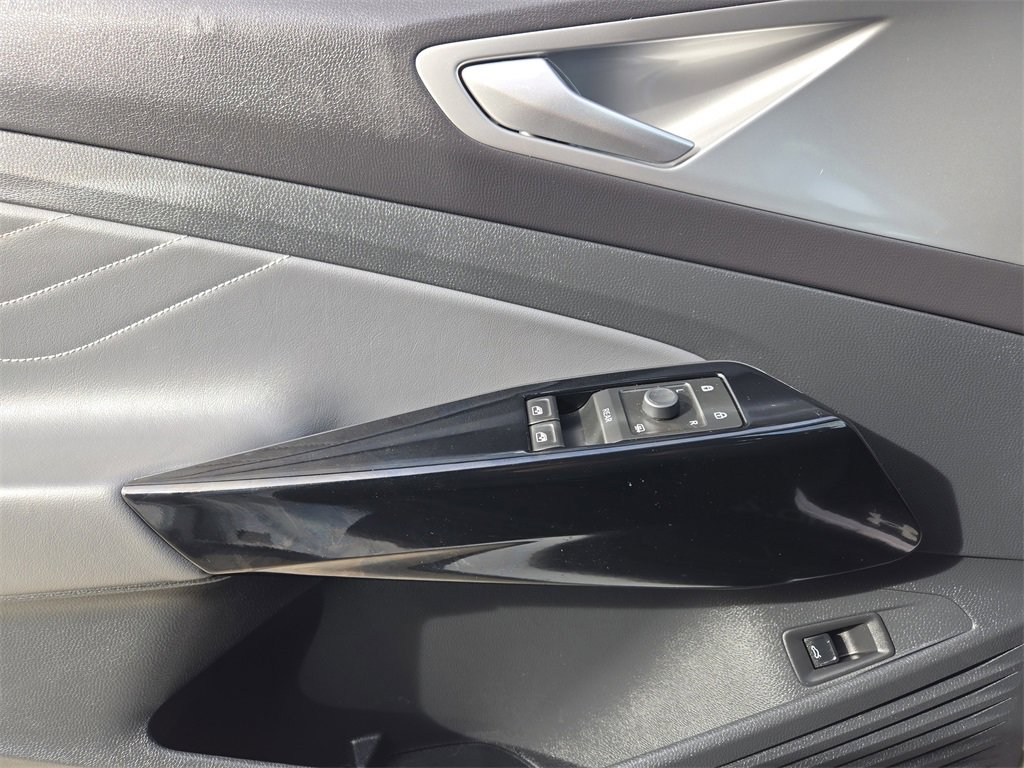 Used 2023 Volkswagen ID.4 Pro S image 26