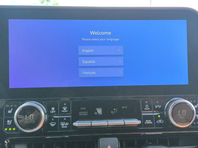 Used 2026 Toyota Highlander Platinum AWD/4WD image 23