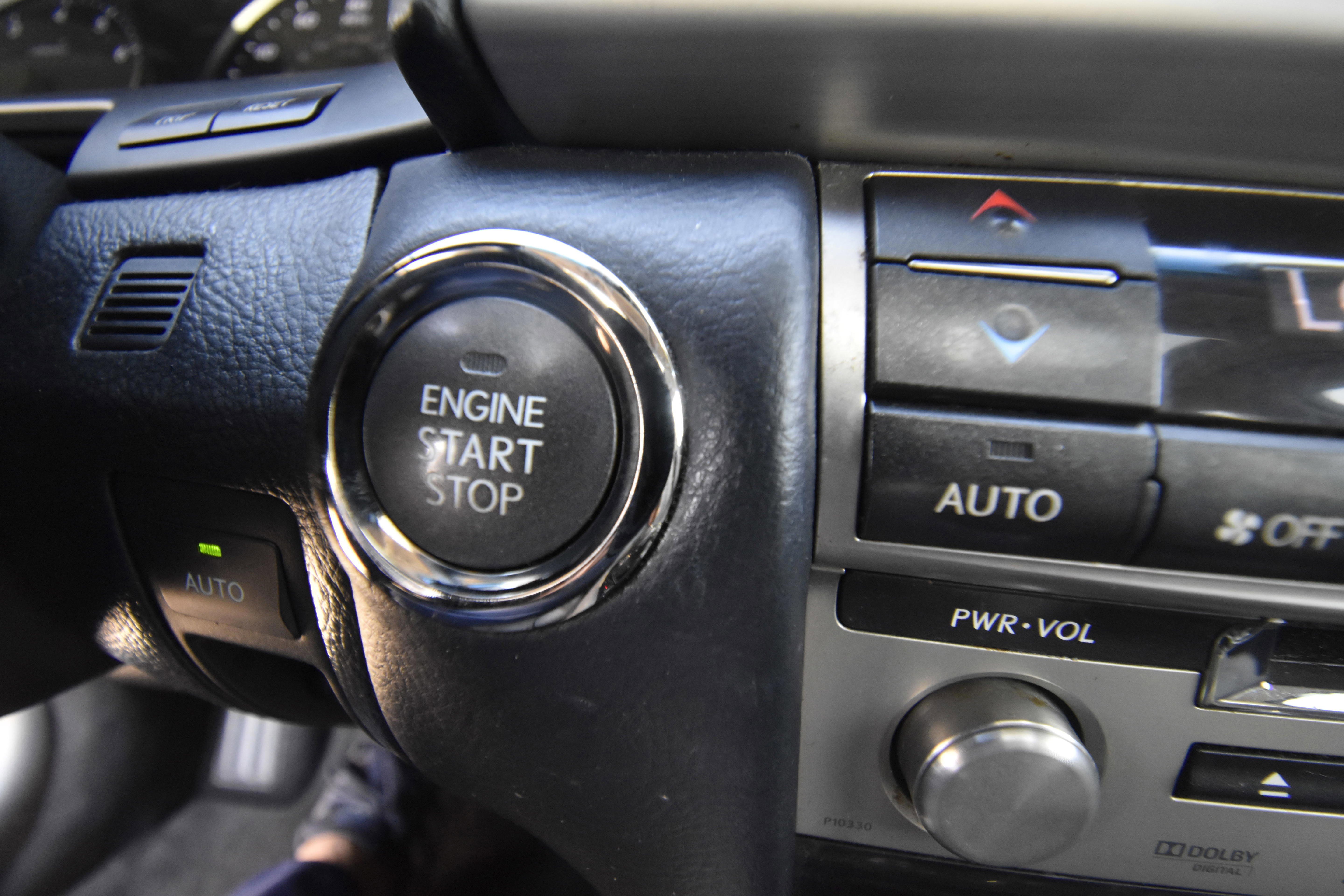 Used 2013 Lexus LS 460 w/ Comfort Pkg image 15