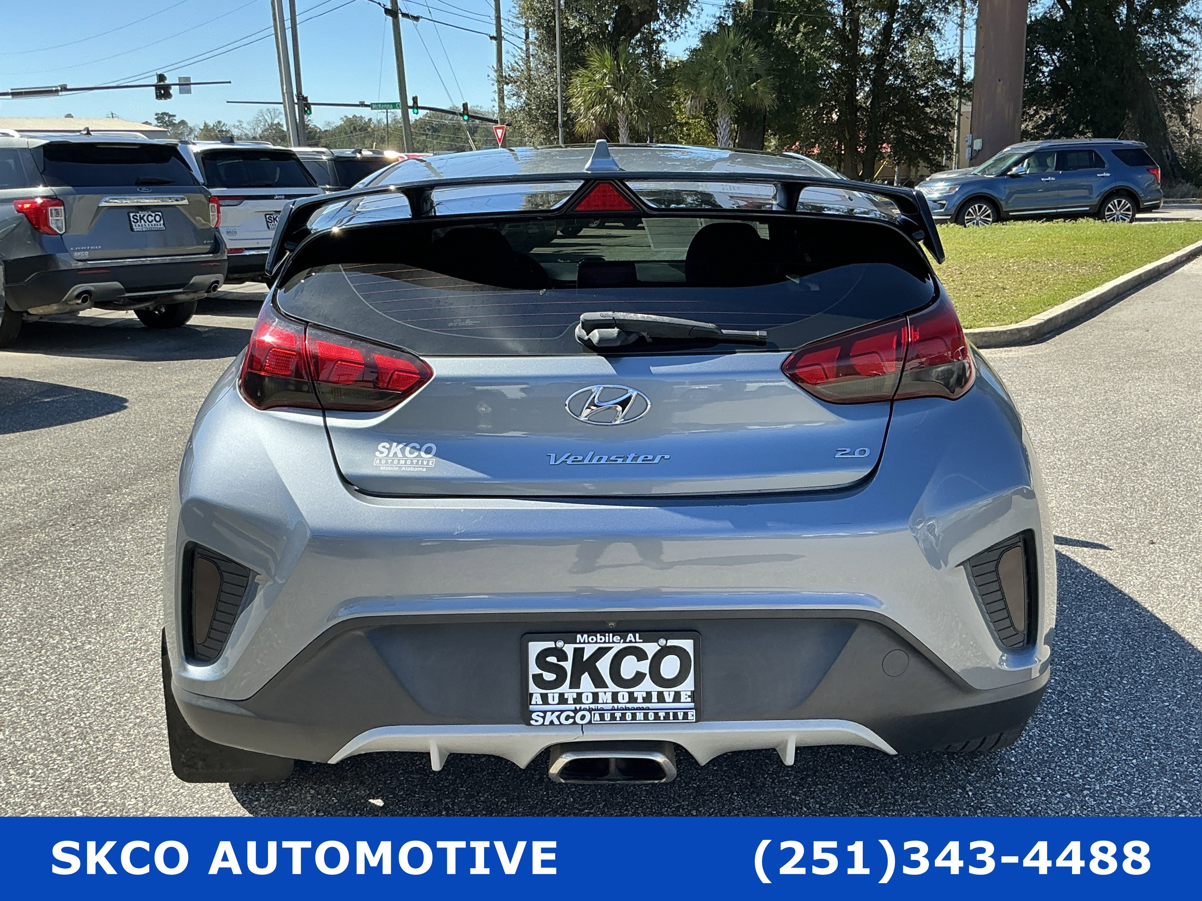 Used 2020 Hyundai Veloster 2.0 Premium image 4