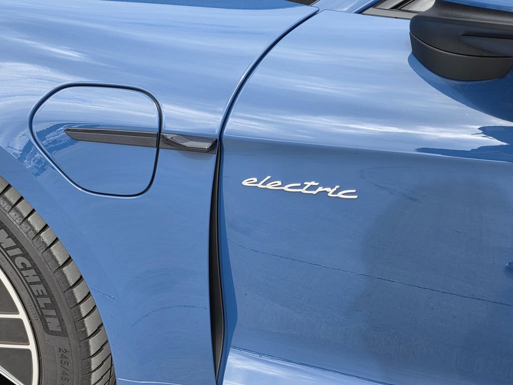 Certified 2025 Porsche Taycan image 28