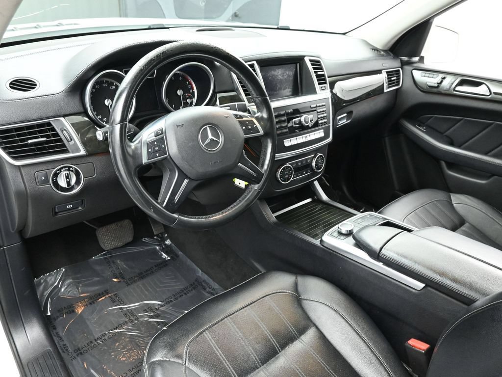 Used 2016 Mercedes-Benz GL 450 4MATIC w/ Premium I Package image 14