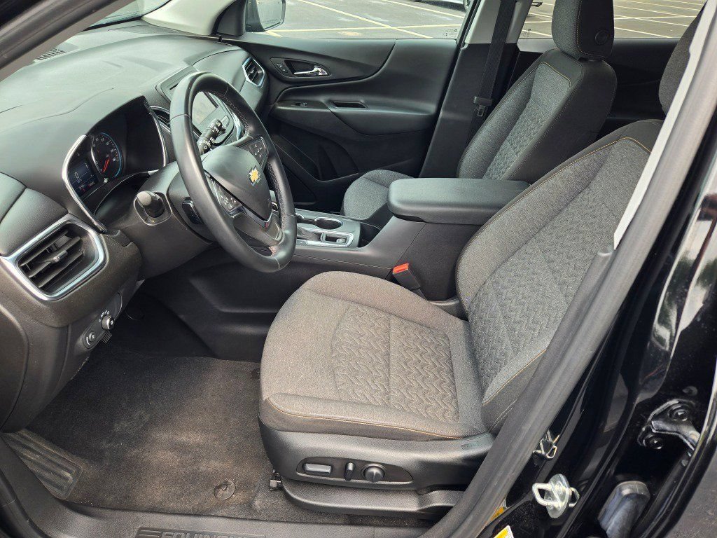 Used 2023 Chevrolet Equinox LT FWD image 20