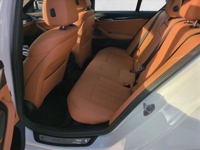 Used 2023 BMW 530e w/ Premium Package image 20